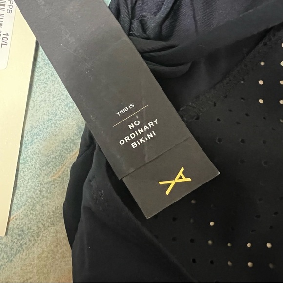 VITAMIN A Swimsuit High Neck Mesh Rayna Solid Black size L no ordinary bikini - Picture 8 of 8